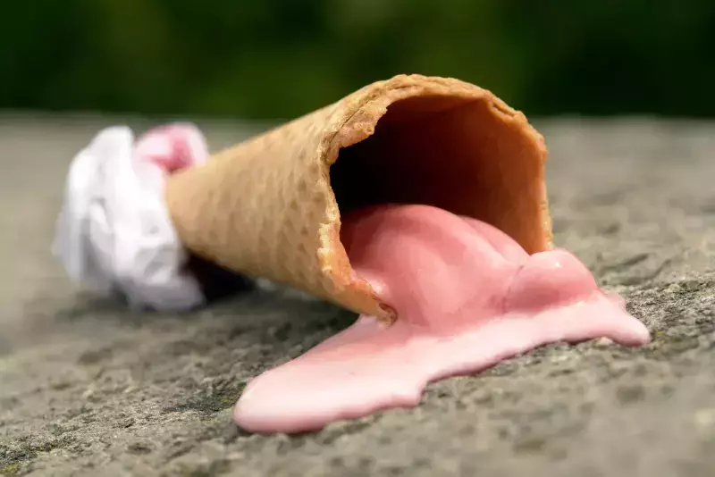 The Cold Stone Phenomenon: Crafting Customized Ice Cream Experiences